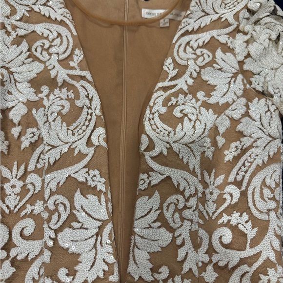 Dress the Population White and Cream Lace Long Sleeve Dress - Picture 7 of 10